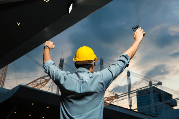 asian welcome smile engineering manager 600nw 774239647